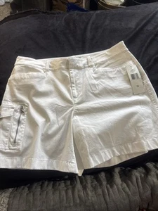 Women’s Size 10 White Shorts By Lauren Ralph Lauren - Picture 1 of 10
