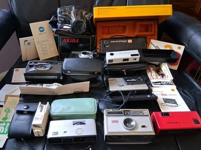 10 CÁMARAS y accesorios vintage - Kodak, Minolta, Akira, GAF, Agfa - SOLO PIEZAS Foto 1 de 4