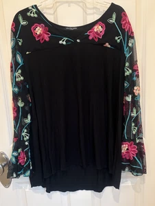 Top donna Cha-Cha Vente X-Large ricamato floreale libero flusso - Foto 1 di 5