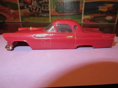 Корпус трассовой автомодели Motorific ИДЕАЛЬНЫЙ FORD THUNDERBIRD T BIRD только красный игрушечный корпус - Изображение 1 из 4