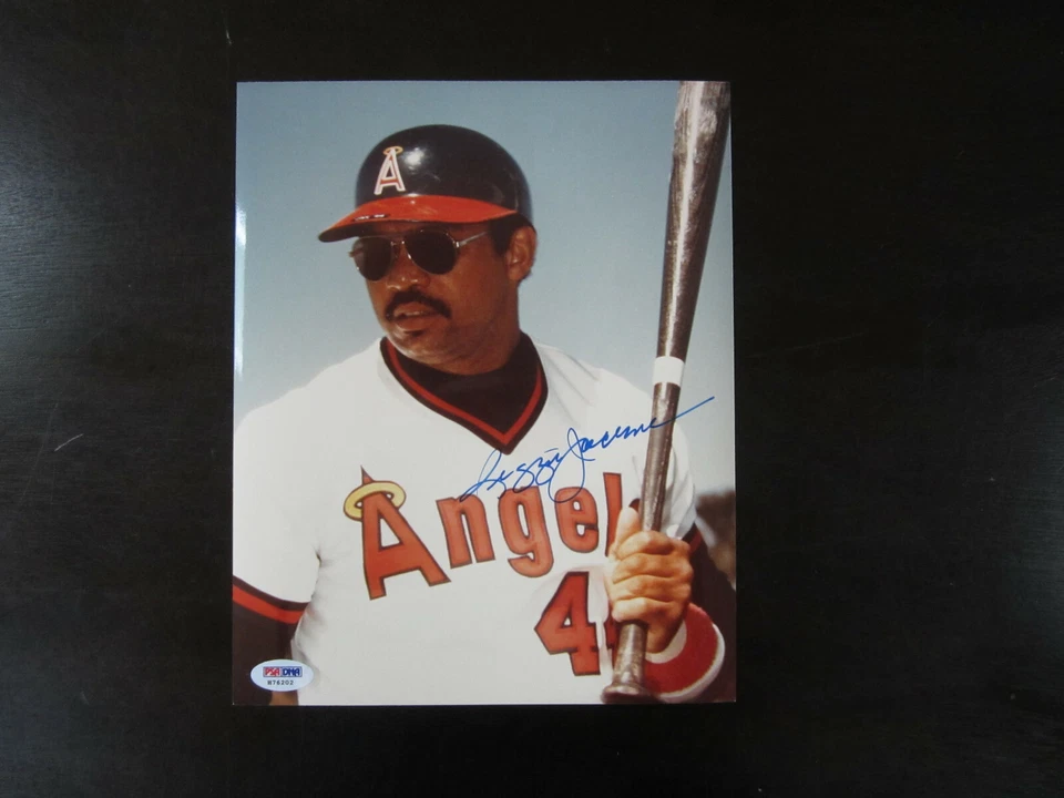 Reggie Jackson Autograph Signed 8 x 10 Photo PSA/DNA California Angels - Image 1 of 1