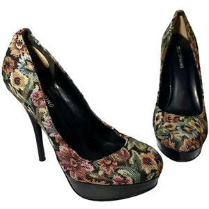 Call It Spring Heels 8 Floral Tapestry Fabric - Picture 1 of 10