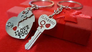Neu romantischer Doppel-Schlüsselanhänger Geschenk Valentinstag Freund Freundin "Ich liebe dich" - Bild 1 von 7