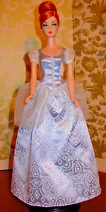 Light Blue Doll Gown With Irridescent Sparkles Fits:Barbie Silkstone & Vintage - Imagen 1 de 4