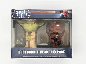 Star Wars Yoda und Chewbacca Mini Wackelkopf Doppelpack Funko Brandneu - Bild 1 von 6