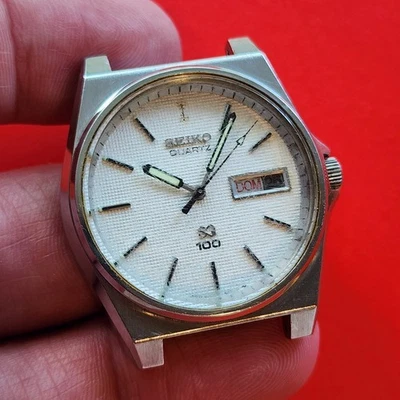 Caja de reloj Seiko SQ esfera gofre blanca corona Cal 6923 6923-8019 para reparación Foto 1 de 4