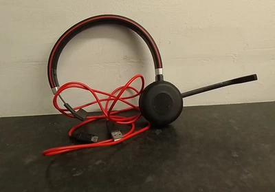 Jabra Evolve 40 Headset - Image 1 of 4