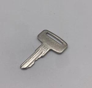 JLG Scissors Lift and Boom Lift Ignition Key #2860030 Marked 9901 - Picture 1 of 3