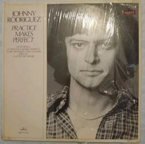 🎙 🎶 Johnny Rodriguez Practice Makes Perfect Vintage Vinyl LP 1977 Collectable - Picture 1 of 9