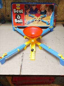 Rare Complete, Beat the 8 Eight Ball Vintage Board Game by Ideal - 1975-