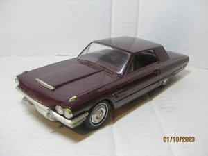 1965 FORD THUNDERBIRD HARDTOP PROMO VON AMT, SCHÖNE BURGUNDERFARBEN - Bild 1 von 11
