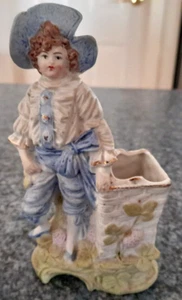 VINTAGE POSY VASE with YOUNG MAN FIGURE stamped #2923 - Picture 1 of 8
