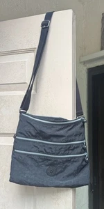 Borsa a tracolla KIPLING Nylon nero Alvar 4 tasche con cerniera Lg - ottima per viaggi - Foto 1 di 3