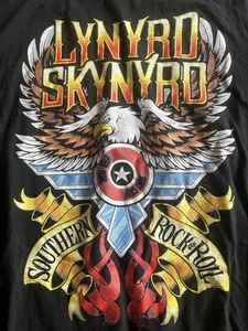 Lynard Skynard Southern Rock & Roll Band Graphic T Shirt Size M - Picture 1 of 7