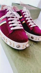 Gucci ACE Damen Sneaker Samt mit Perlen, Nieten Und Strass - Bild 1 von 9