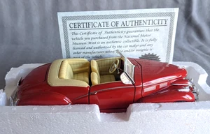 1:43 1940 CADILLAC SERIES 62 RED CONVERTIBLE DIECAST MODEL REPLICA NEW RAY - Picture 1 of 10