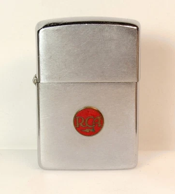 Encendedor de cigarrillos vintage Zippo RCA Victor Logo usado 1967 Foto 1 de 4