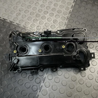 2014-2017 Infiniti QX60 Rear Side Engine Valve Cover OEM - Image 1 of 4