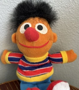 Peluche de colección TYCO Plaza Sésamo Ernie 1997 - Imagen 1 de 5