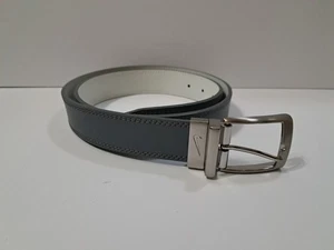 Cinturón Nike Talla 38 Hebilla Plateada Gris/Blanco - Imagen 1 de 5