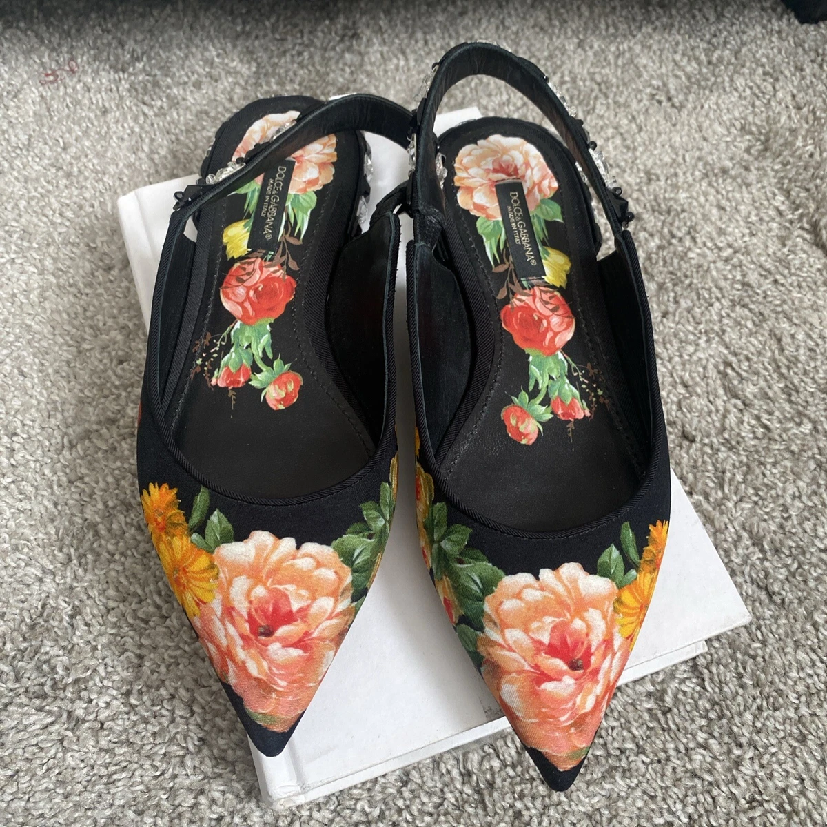 Dolce&Gabbana Flat Under 1 Inch Heel Height Floral Sandals for