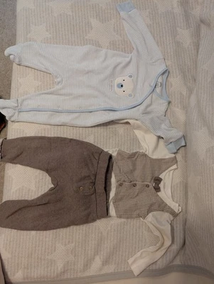 Neu Born Set Gr. 74 Beige und Schlafanzug Gr.68 Hellblau - Bild 1 von 3
