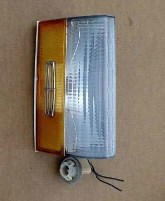 78 79 80 Lincoln Versailles 1977 señal de giro luz de estacionamiento lámpara exterior derecha derecha Foto 1 de 4