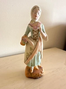Vintage L&M INC Lipper & Mann Victorian Couple Figurines Bisque Porcelain - Picture 1 of 2