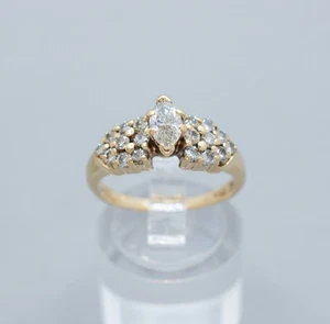 (MA5) Ladies 18K Yellow Gold Diamond Ring .66 ctw 4.1 Grams Size 8 - Picture 1 of 6