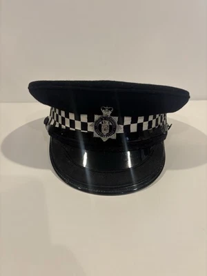 Sombrero de policía desaparecido del Reino Unido. Policía Devon-Cornwall. Foto 1 de 4