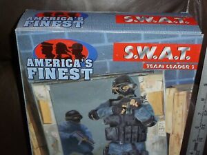 SWAT TEAM LEADER 1 - 21ST CENTURY TOYS  AMERICAS FINEST  1999