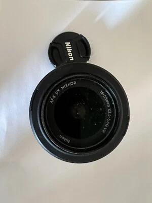 Nikon DX AF-S Nikkor 18-55mm VR 1:3.5-5.6G Lens includes Lens hood  HB-45 & bag - Image 1 of 4