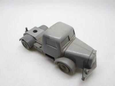 Wiking: Trattore Henschel, Non Vetrato (Nr.12 SSK39) - Immagine 1 di 3