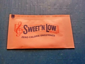(100 PACKETS) SWEET & LOW SUGAR SUBSTITUTE PACKETS ZERO CALORIES/DIABETICS - Picture 1 of 2