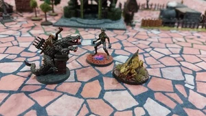Cmon Games Zombicide  2.0  Urban Legends Bundle 3 Miniatures - Picture 1 of 4