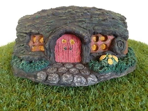 Fairy log house indoor / outdoor sculpture - lights up - Picture 1 of 10