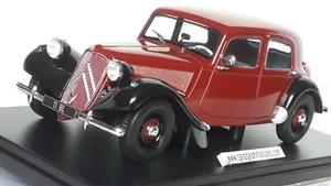 CITROEN TRACTION 11BL 1952 ROT/SCHWARZ WHITEBOX REF 124116 MASSSTAB 1/24 EME - Bild 1 von 6