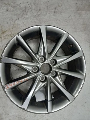 Rueda Prius V VIN UE 7º y 8º dígito aleación 17x7 compatible con 12-18 PRIUS Foto 1 de 4