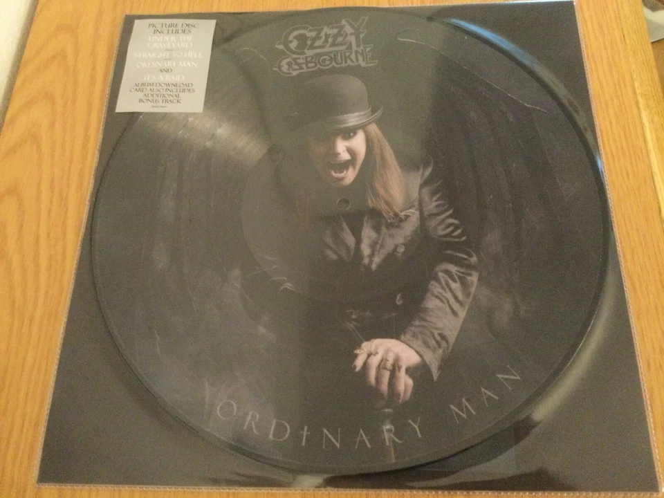 Ozzy Osbourne Ordinary man ( Bild Disc)