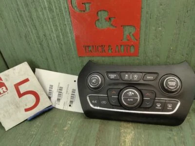 2015-2018 JEEP CHEROKEE AC HEAT CLIMATE TEMPERATURE CONTROL PANEL 68293527AC  - Image 1 of 4