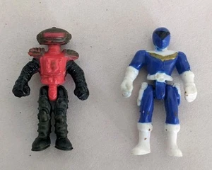 Power Rangers Alpha 5 & Blue Ranger Micro Figures 1997 Delta Megazord Bandai - Picture 1 of 4