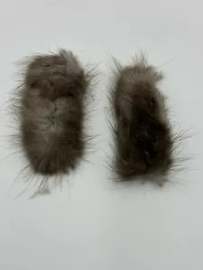 Beaver Balls - Beaver Fur Bow String Silencers - Picture 1 of 3