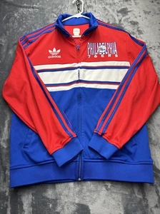 VINTAGE PHILADELPHIA 76ERS NBA ADIDAS ROT WEISS & BLAU FULL ZIP JACKE Medium - Bild 1 von 6