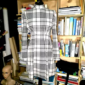 Cute Classy Mini Dress Small Size 10 Tailored Sophisticated Bargain Well Made - Picture 1 of 5
