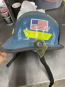 MSA Cairns 360S Strukturfeuerwehrmann Sanitäterhelm Thermoplast - Bild 1 von 7