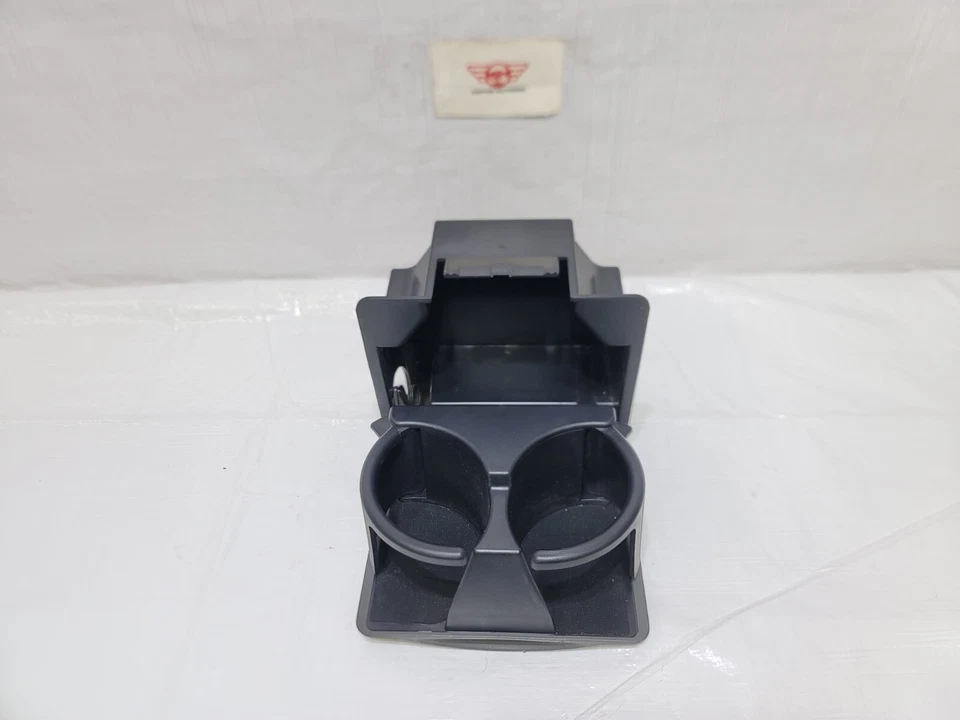 2004 2005 2006 Nissan TITAN Rear Center Console Cup Holder OEM 96965-7S000 Foto 1 de 4