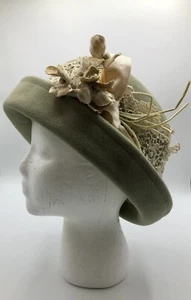 Vintage grau Wollfilz Stoßstange Spitzenborte/Schleife von Kate Burch - Bild 1 von 12