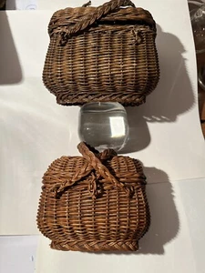 ALTER KLEINER KORB Lo De 2 KORB PUPPE ESSECKE KIND SPIELZEUG Korbwaren alt - Bild 1 von 17