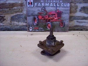 Farmall cub IH C3 mower spindle Danco 2587 - Picture 1 of 4