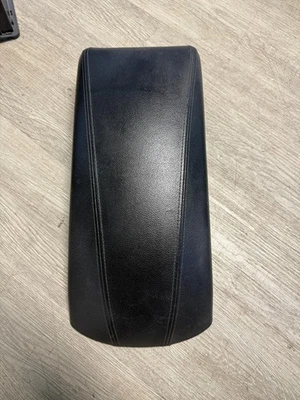 Console central Hyundai Sonata 2011-2014 couro preto apoio de braço armazenamento B261-03 - Imagem 1 de 4